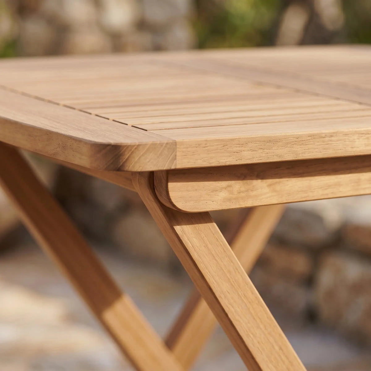 Anderson Teak Windsor 24" Square Picnic Folding Table