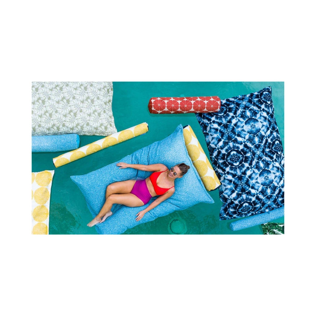 Ledge Lounger Laze Noodle Sunny Side Up – Comfortable, weather-resistant pool float with a vibrant yellow design.