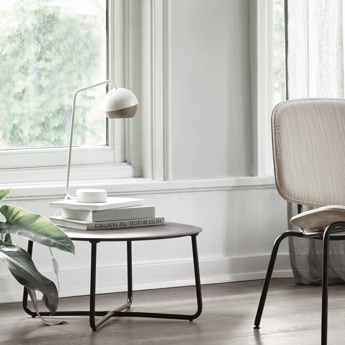 Mater Lily Lounge Table