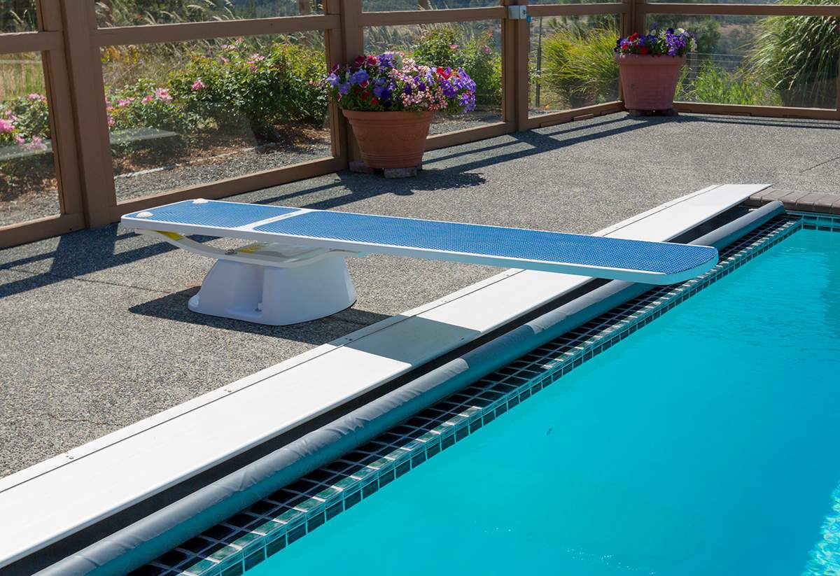 SR Smith 6' Truetread Diving Board - Radiant White Board With Blue Truetread | 66-209-576S2B