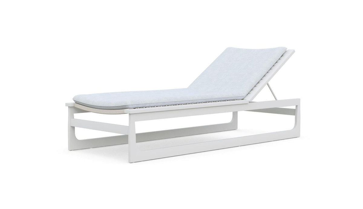 Cozumel Chaise Lounge in Birch