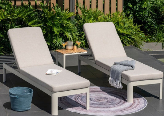 LifestyleGarden Portals Light Outdoor Sun Lounger with Weather Net