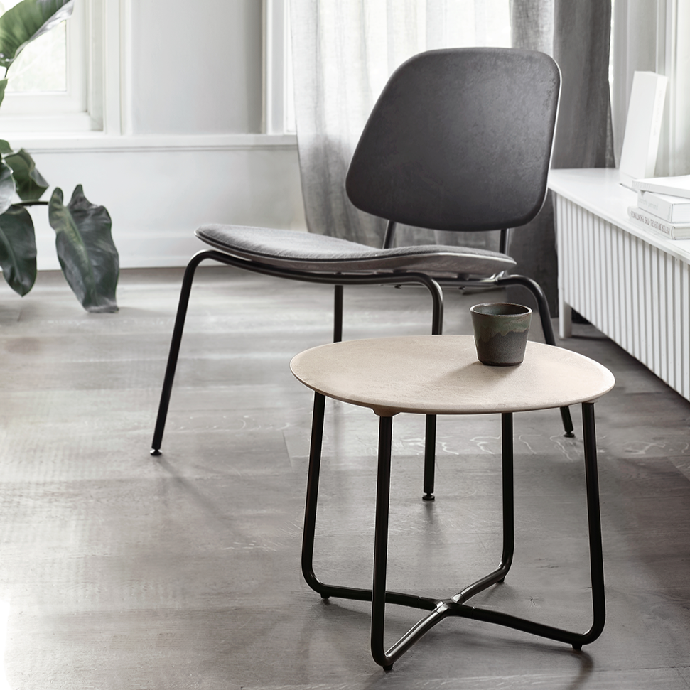 Mater Lily Side Table