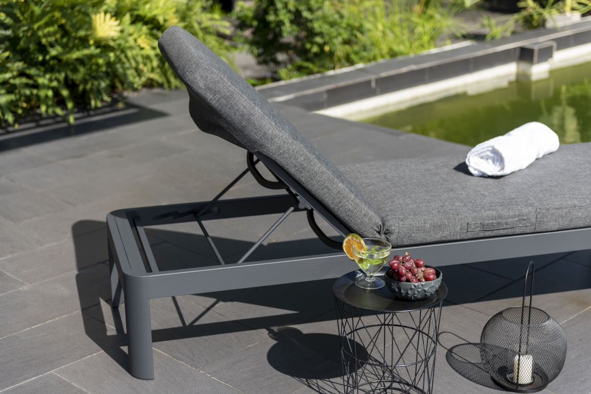 LifestyleGarden Portals Dark Outdoor Sun Lounger with Weather Net