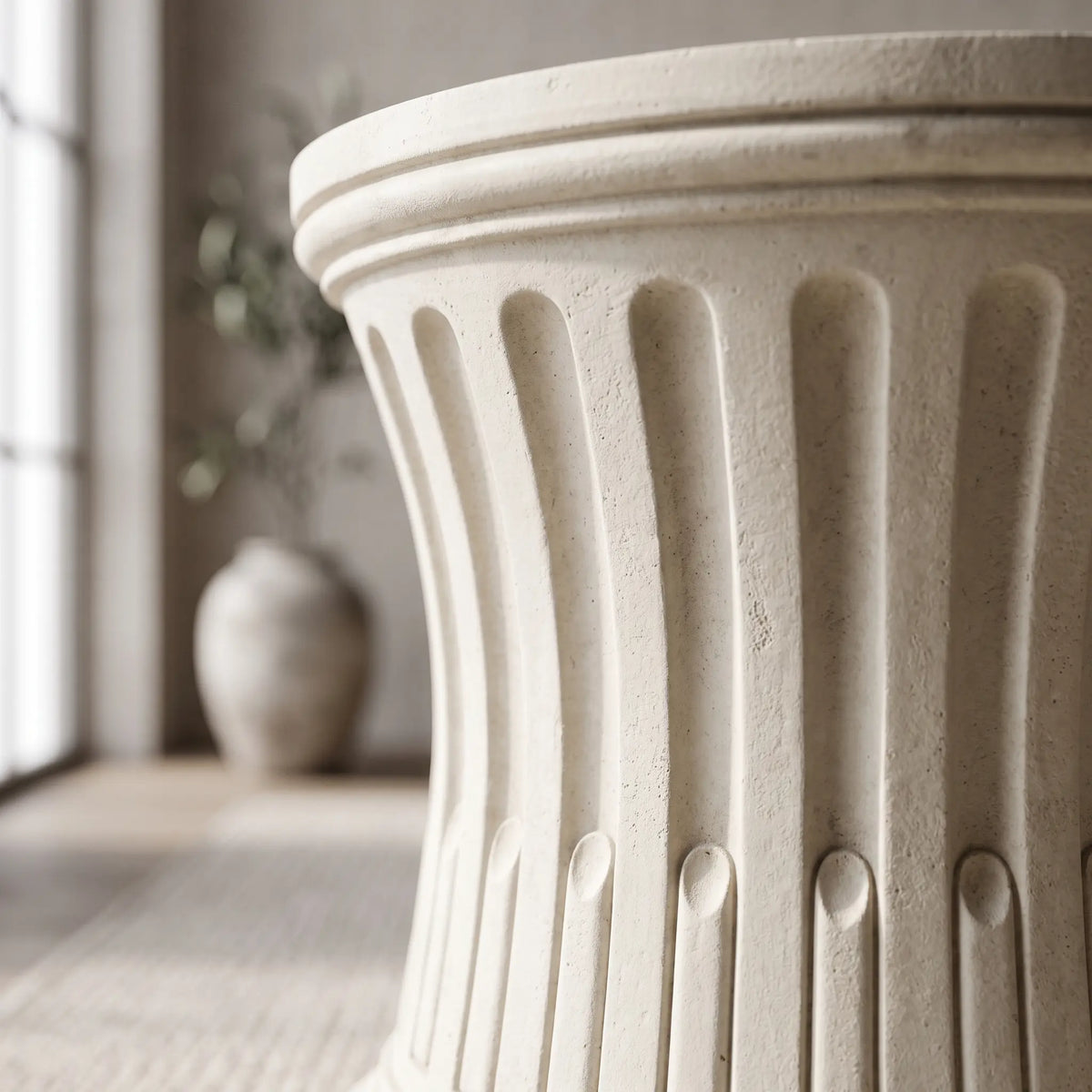 Anderson Teak Louise XVI Pedestal