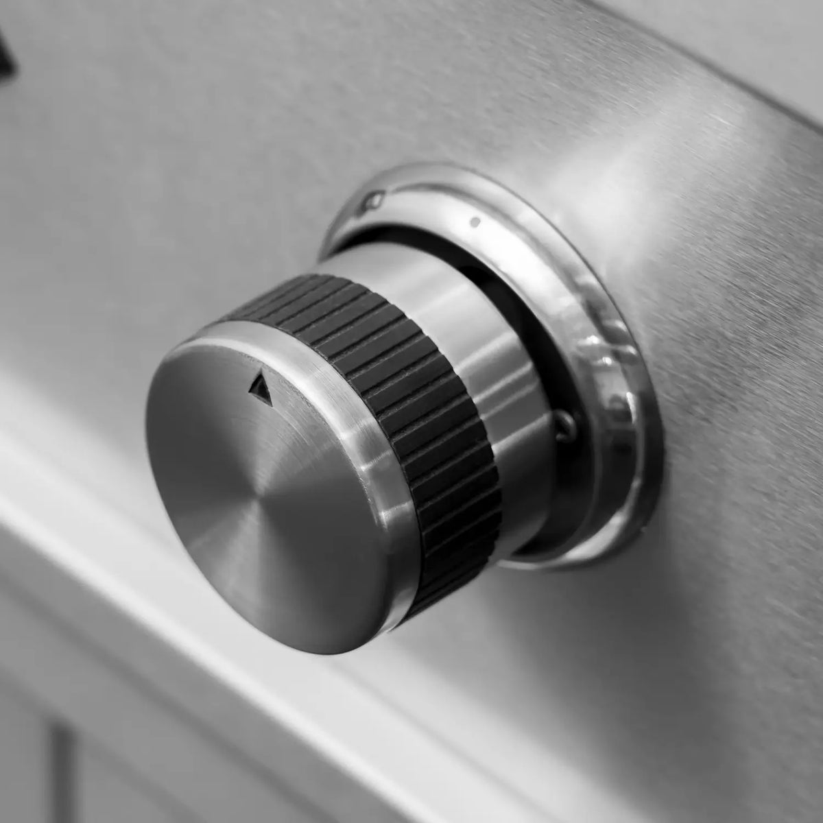 Videl Grills Gran Plancha, griddle, close-up of the cool touch knob